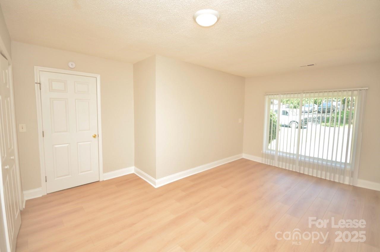 Old Oaks - Residential Lease