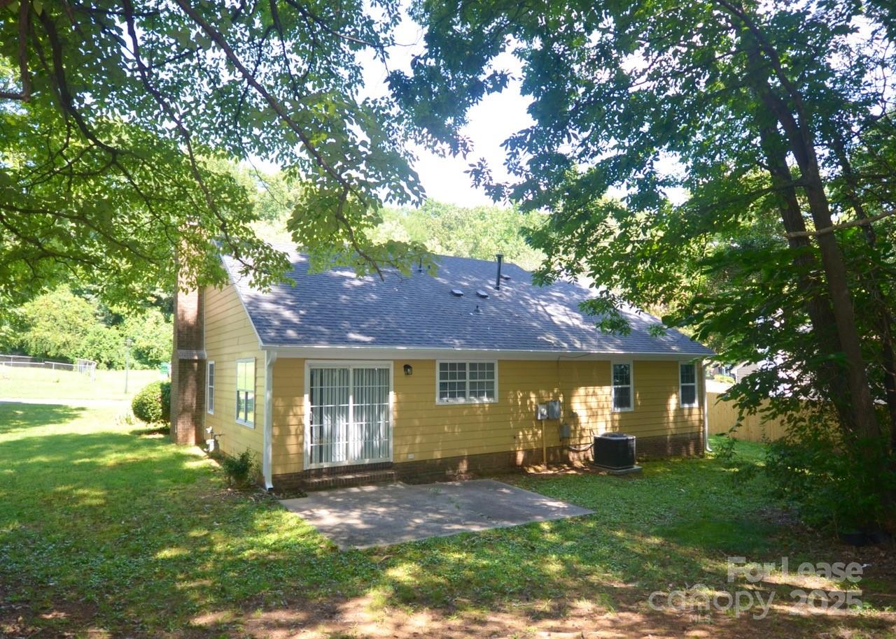 Old Oaks - Residential Lease