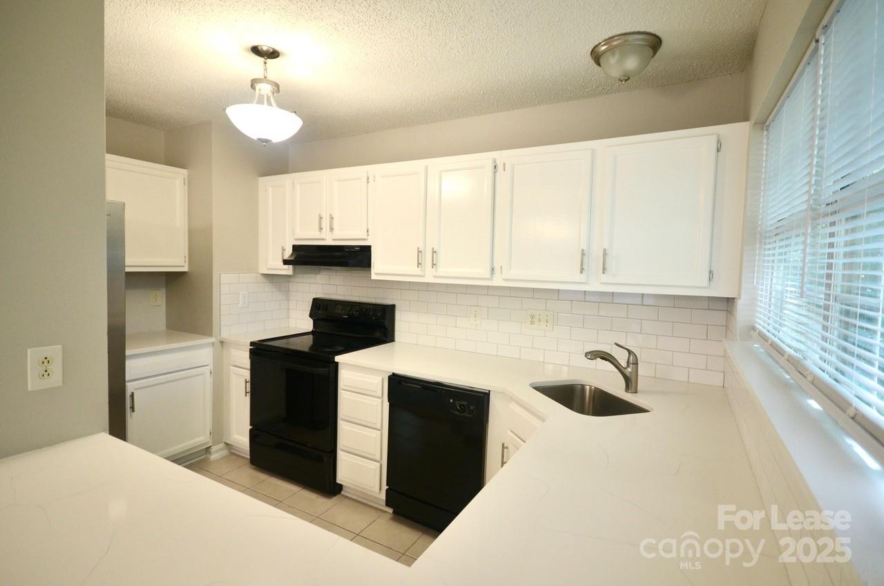 Old Oaks - Residential Lease