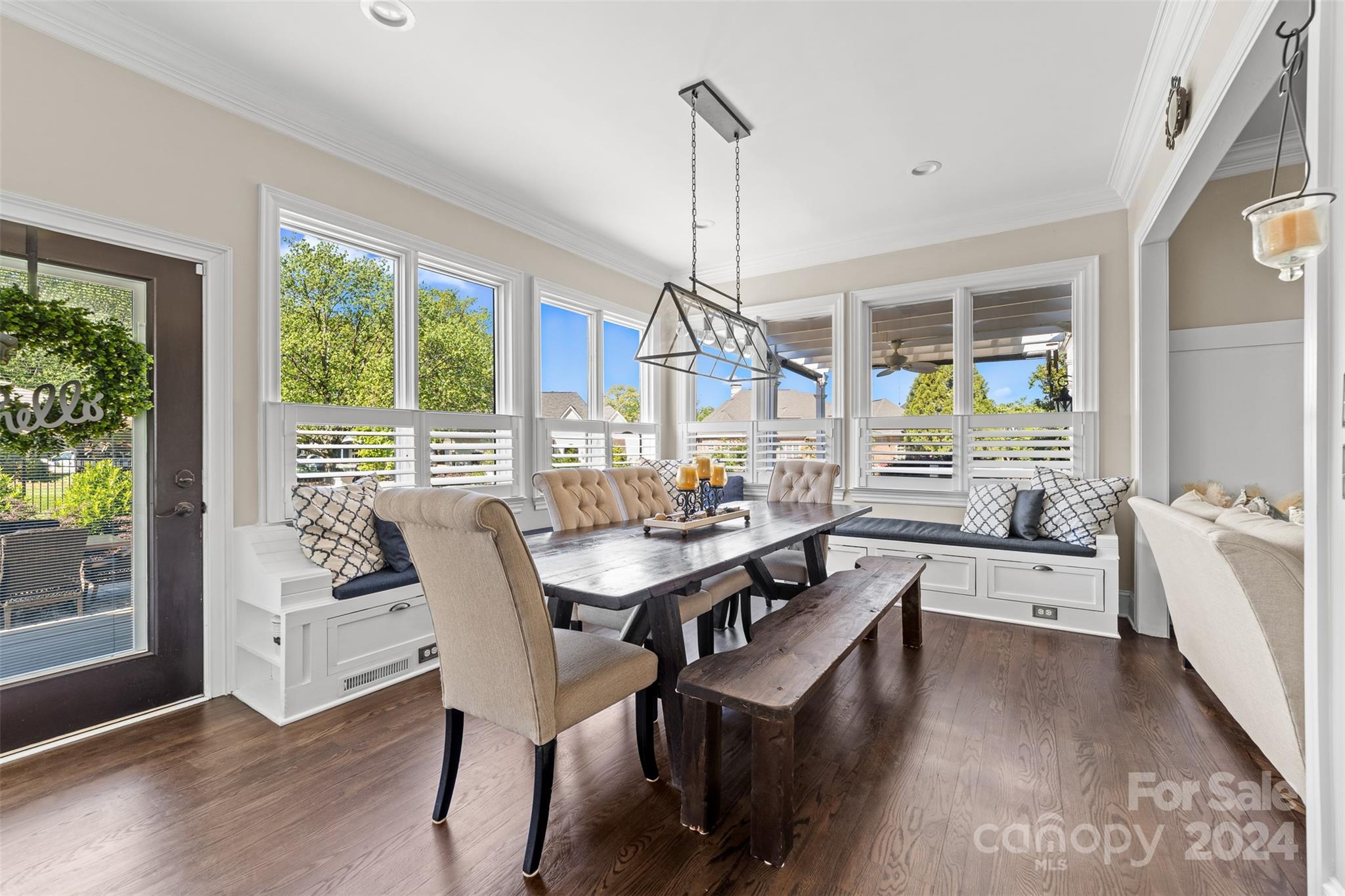 The Peninsula - Residential