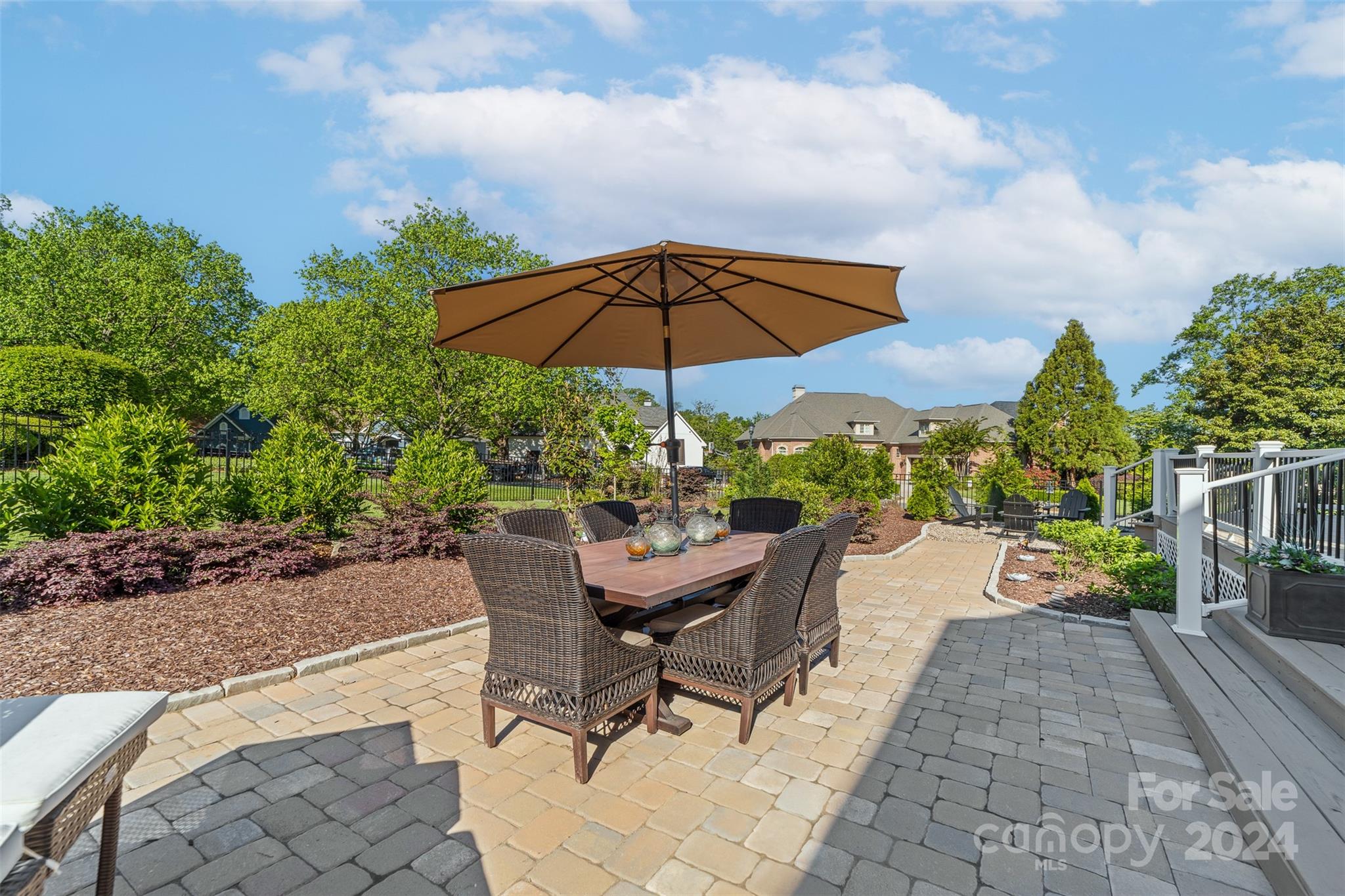 The Peninsula - Residential