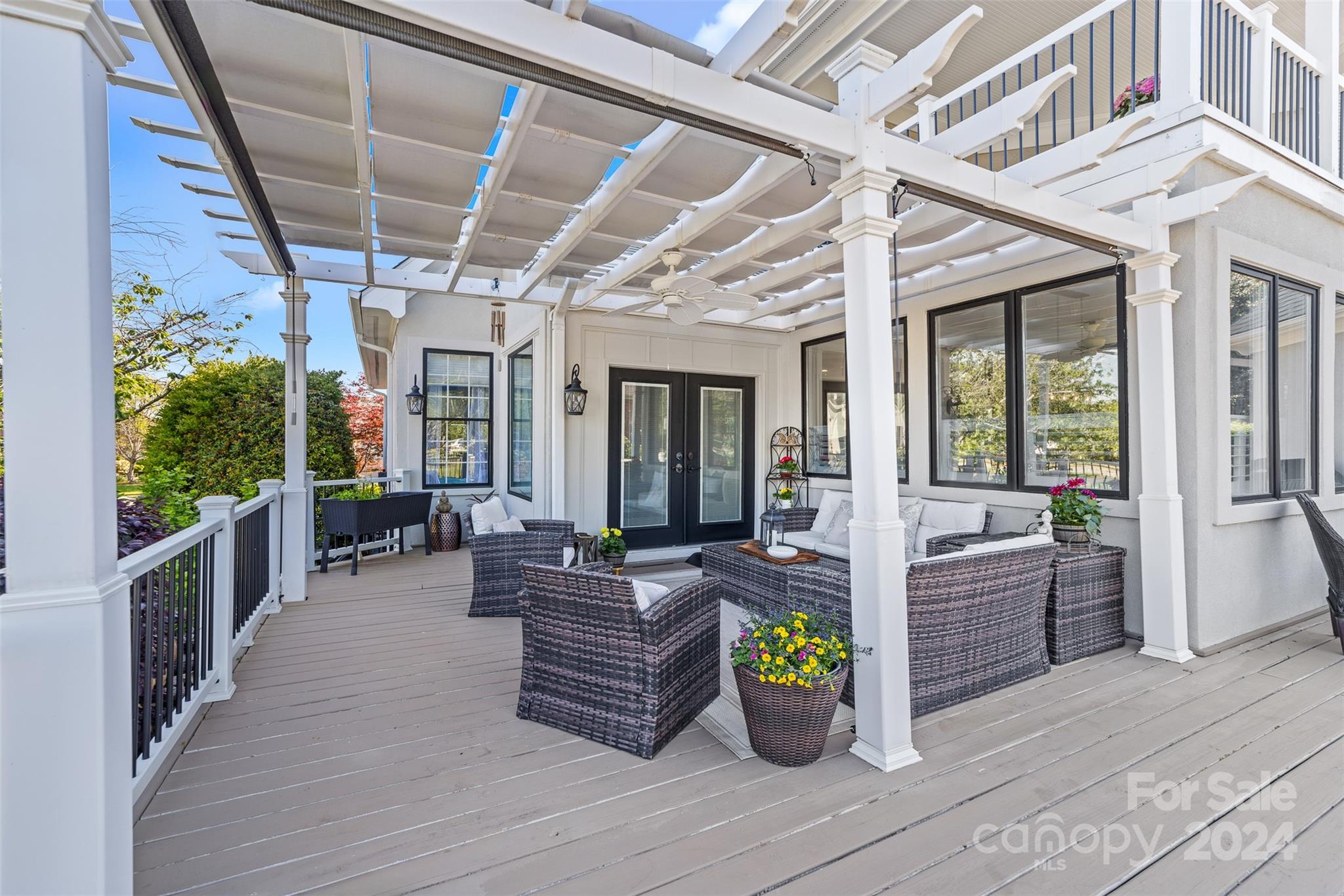 The Peninsula - Residential