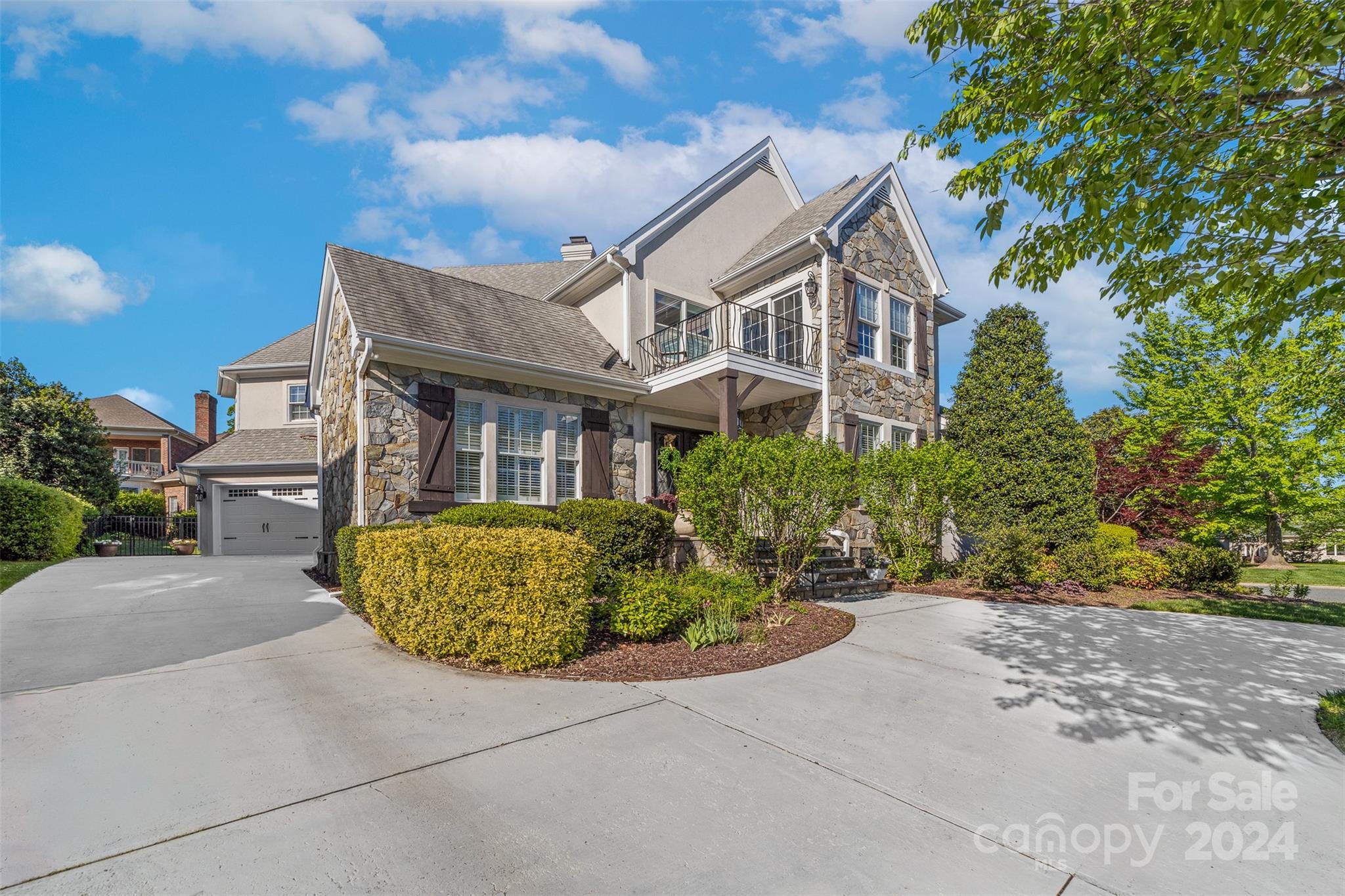 The Peninsula - Residential