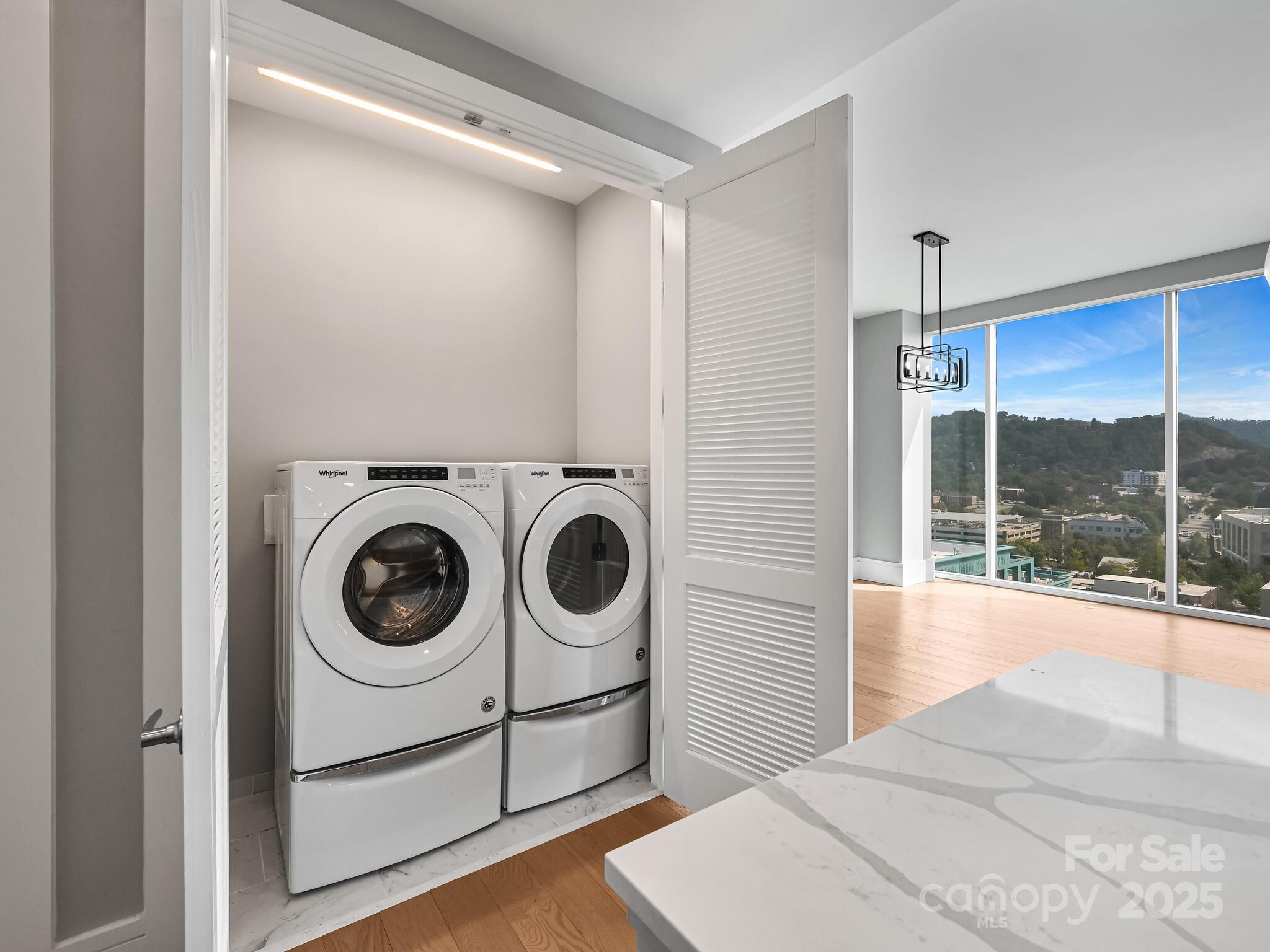 Asheville Arras Residence - Residential