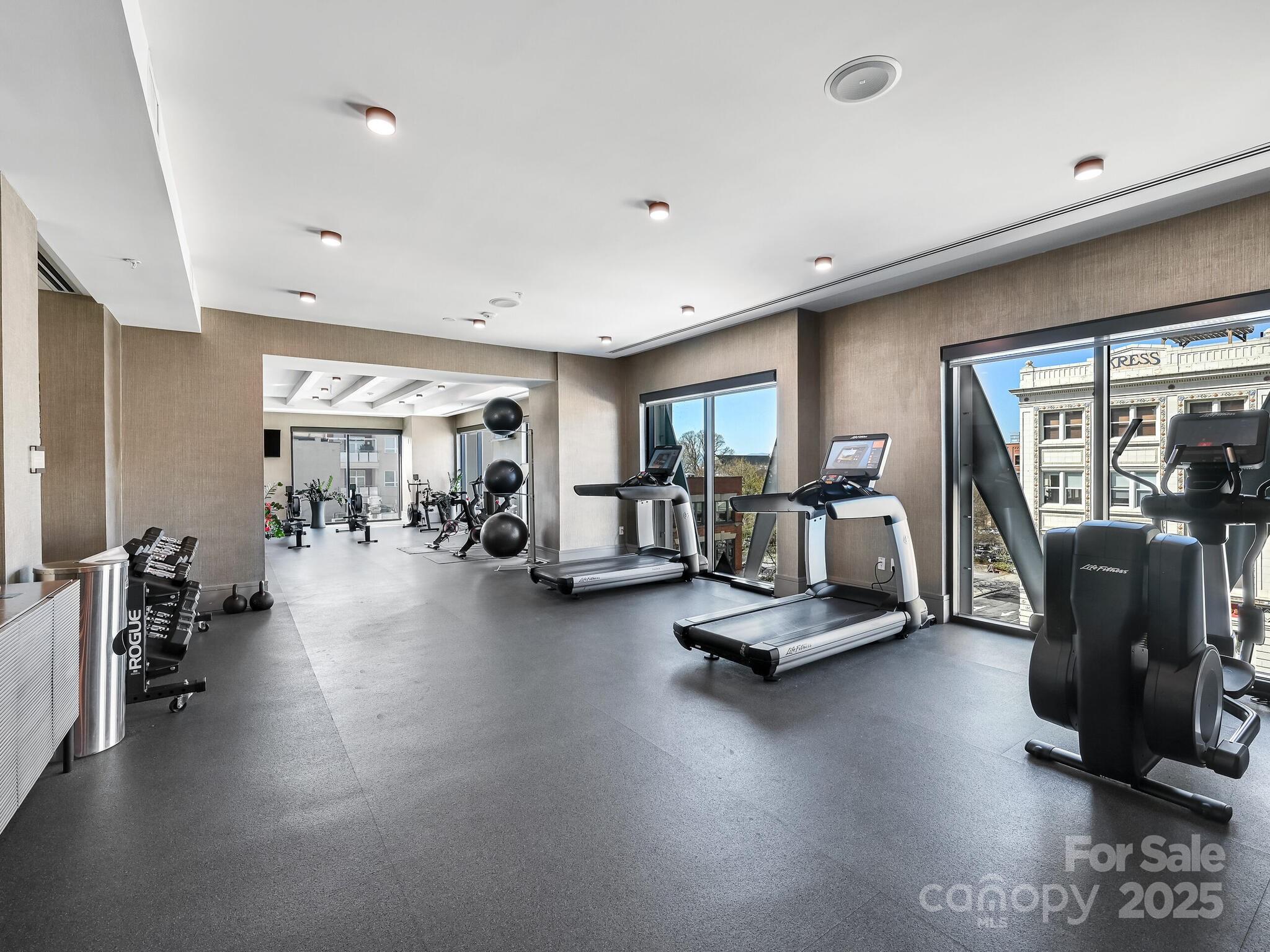 Asheville Arras Residence - Residential