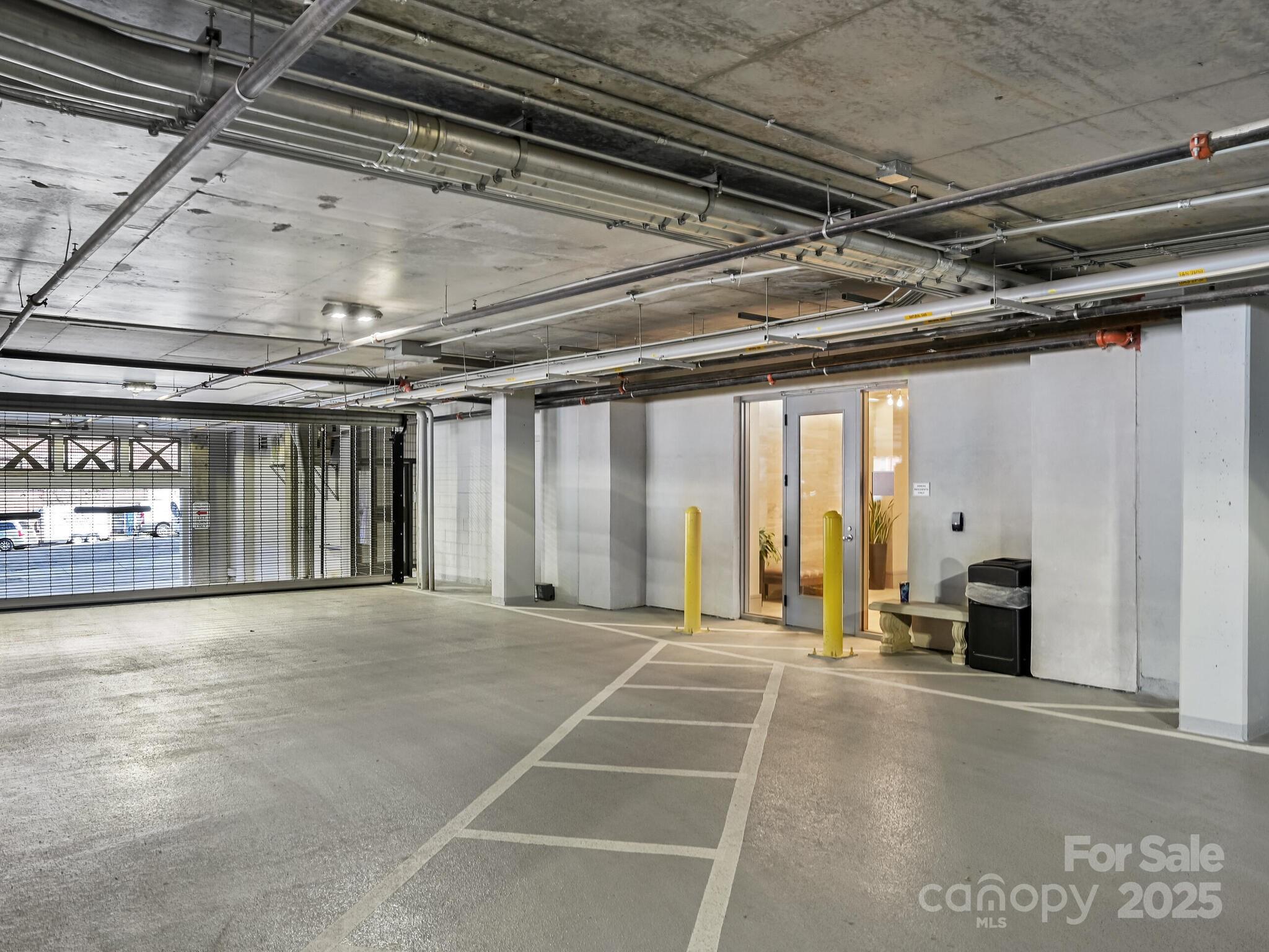 Asheville Arras Residence - Residential