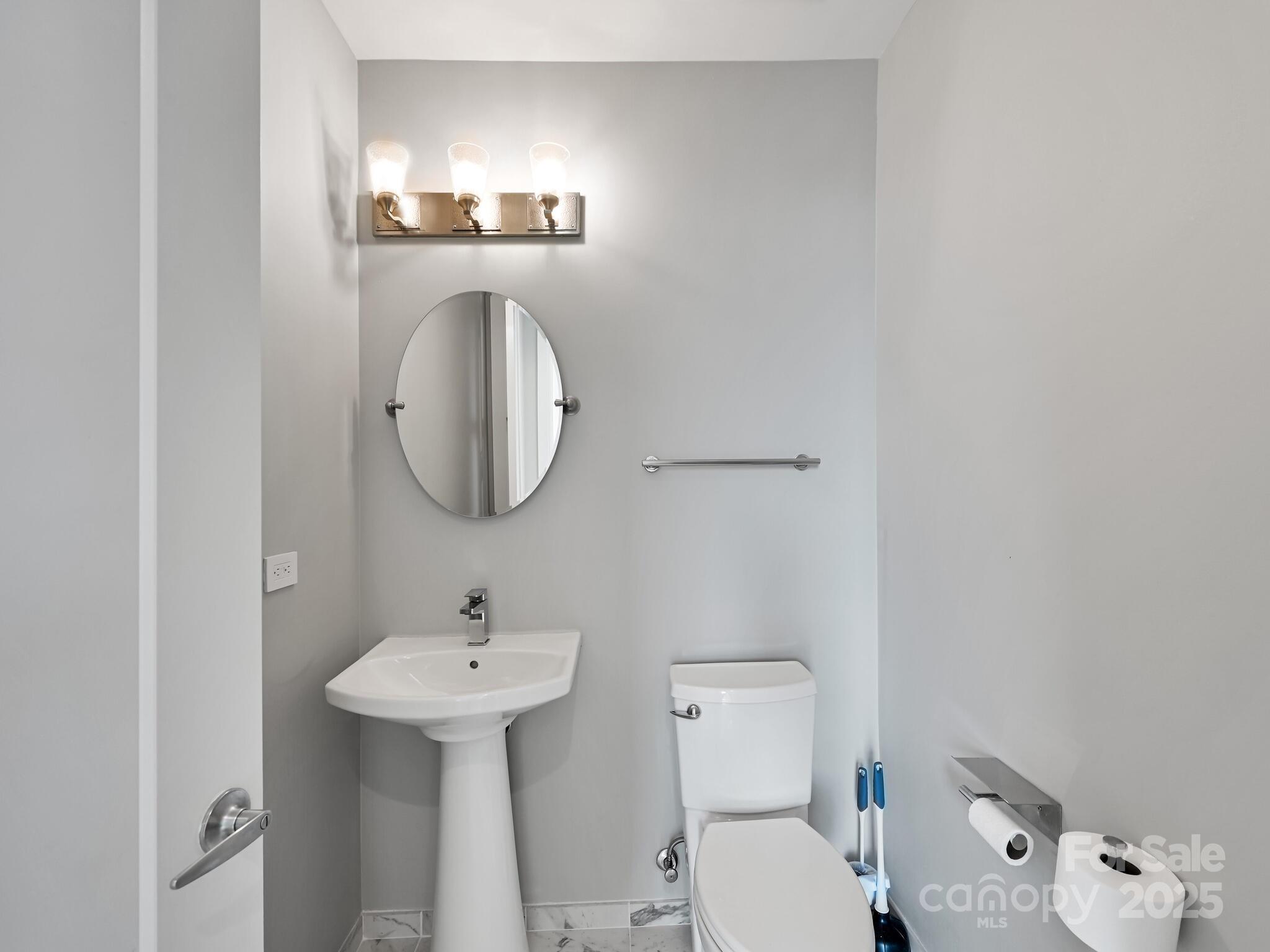 Asheville Arras Residence - Residential