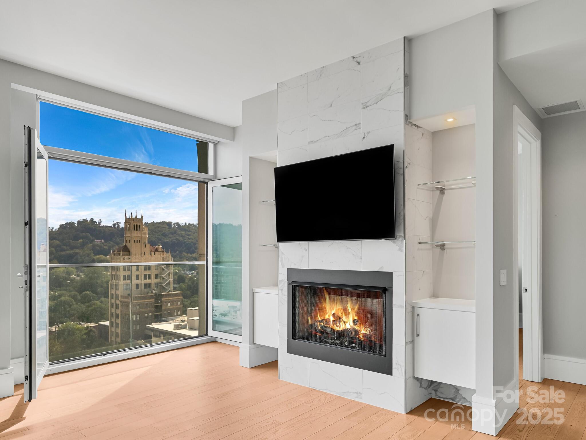 Asheville Arras Residence - Residential