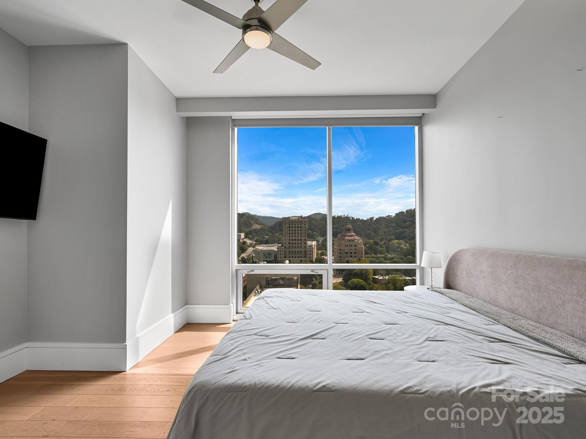 Asheville Arras Residence - Residential