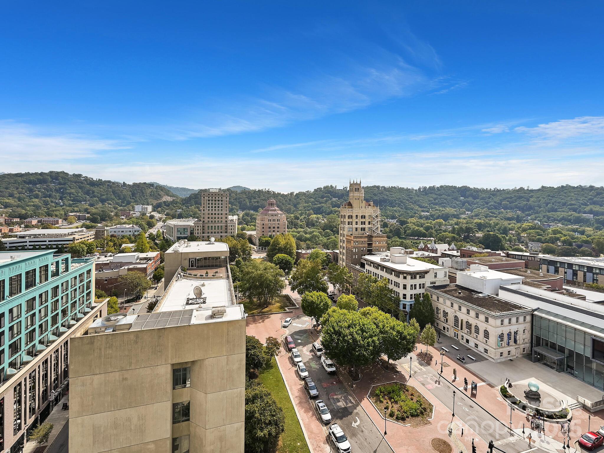 Asheville Arras Residence - Residential