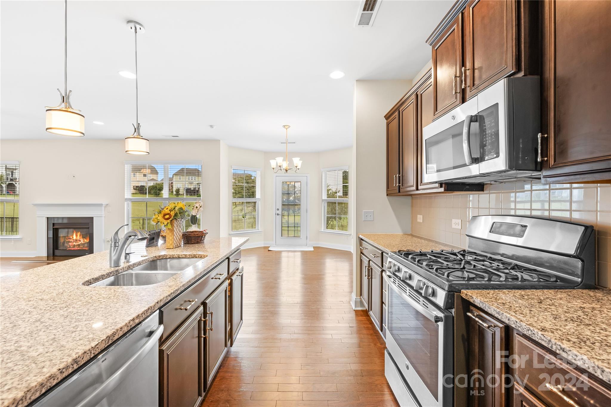 Hawks Creek - Residential Lease