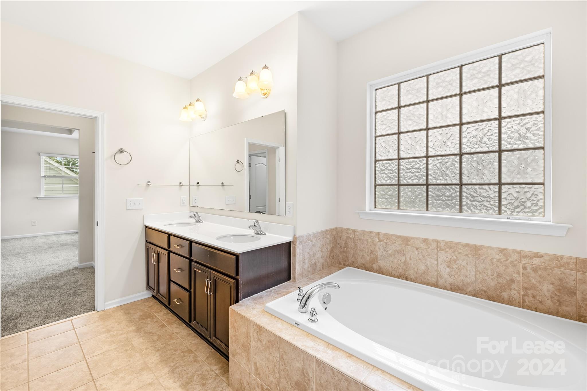 Hawks Creek - Residential Lease
