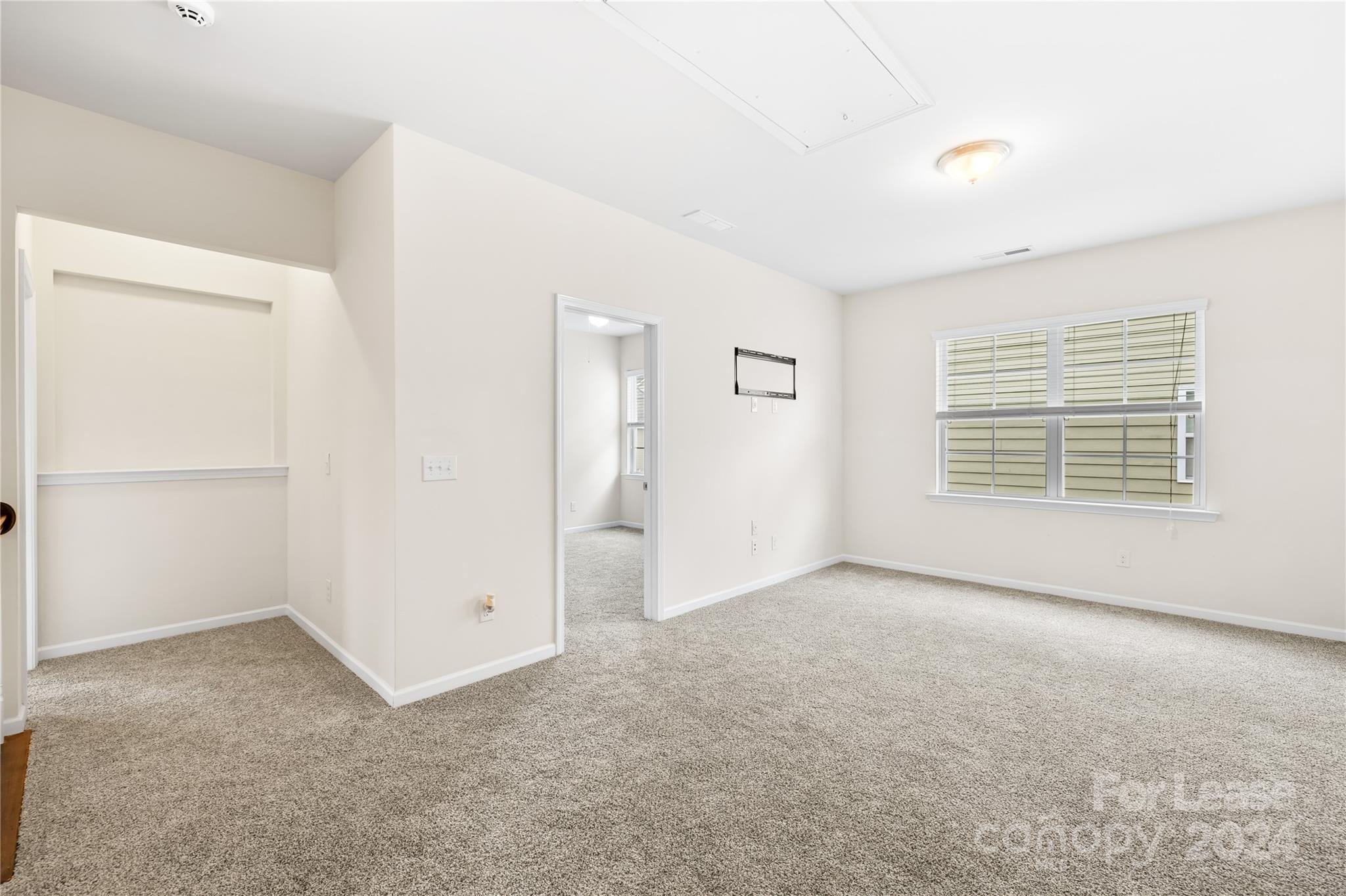Hawks Creek - Residential Lease