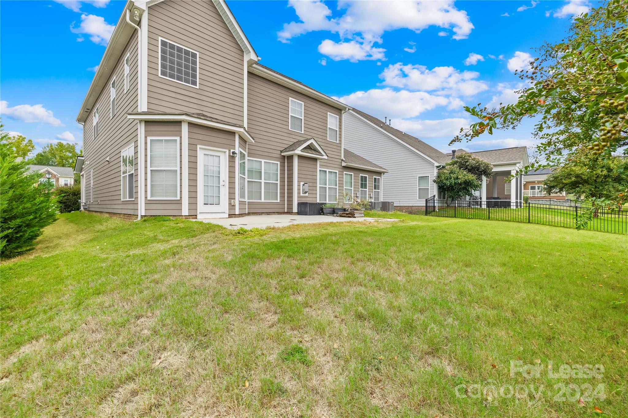 Hawks Creek - Residential Lease