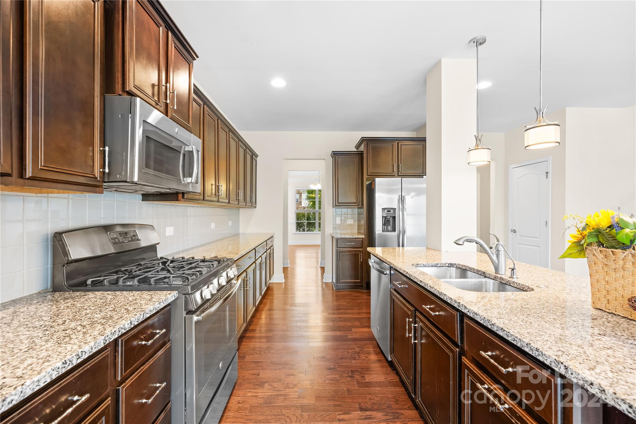 Hawks Creek - Residential Lease