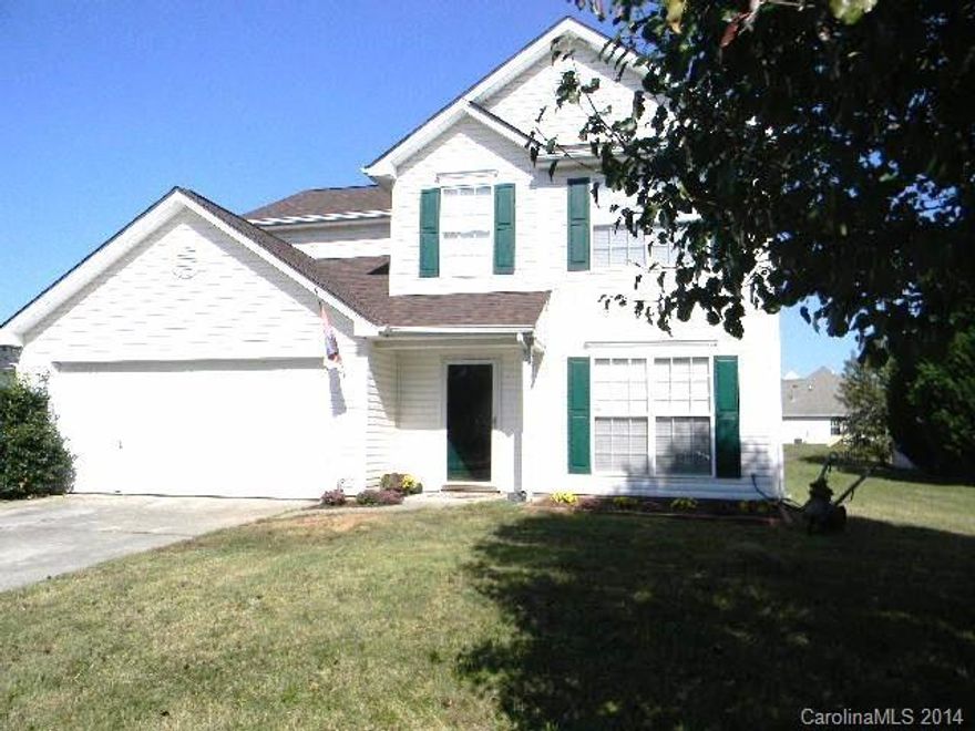 A great place to call home!  Open and full of light, this 3 bedroom 2.5 bath is well appointed. The backyard is perfect for playing with a play fort. York County's high performing schools, shopping, the YMCA Aquatic Center and employment are a quick commute away.  Meet your neighbors at the Mabry Park community pool.  Home is under termite bond, and roof was replaced in May of 2014 which is transferable to new buyer on warranty, invisible fencing in rear for your pets. Home Warranty!