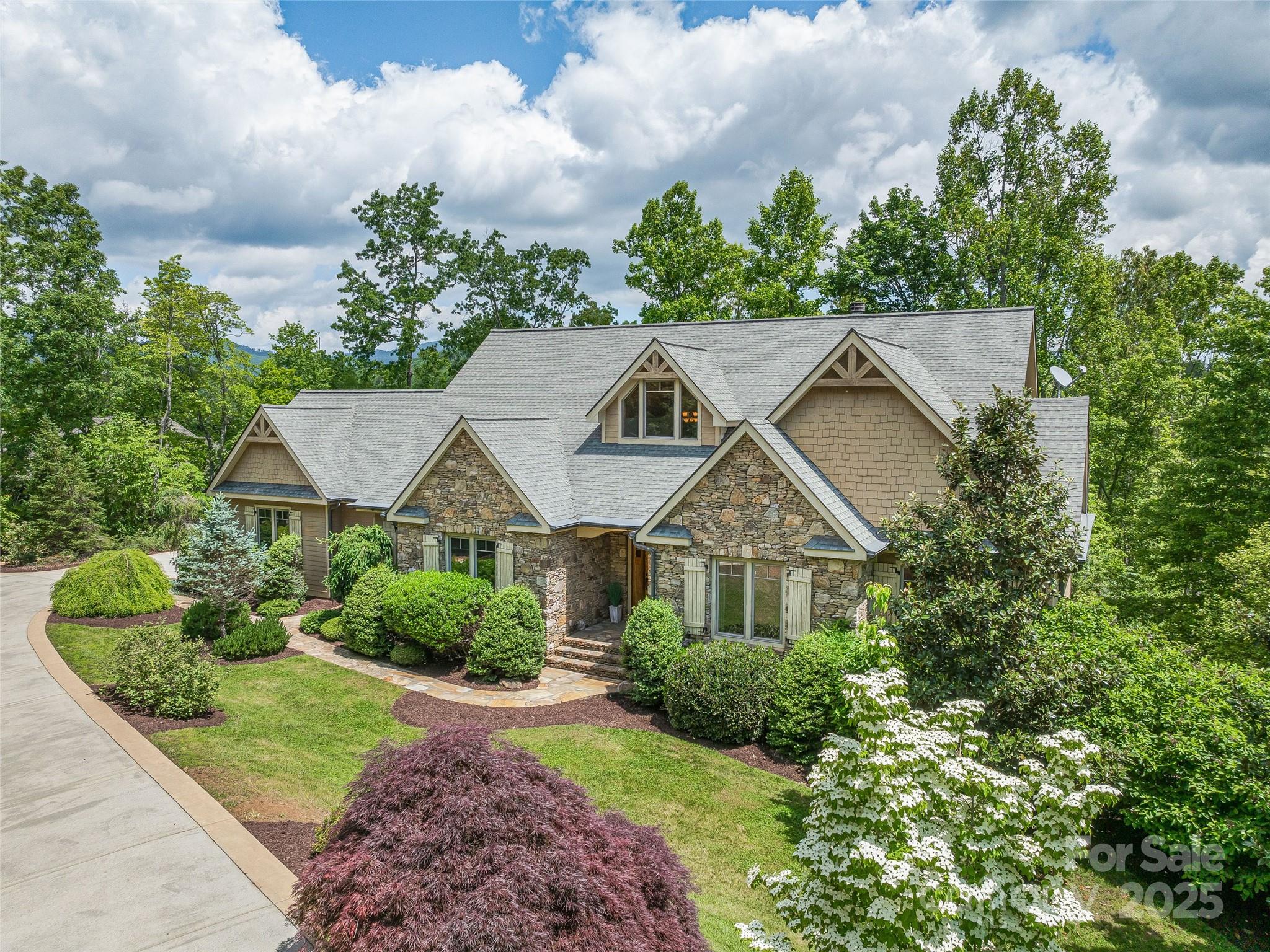 14 Sweet Gum Hill