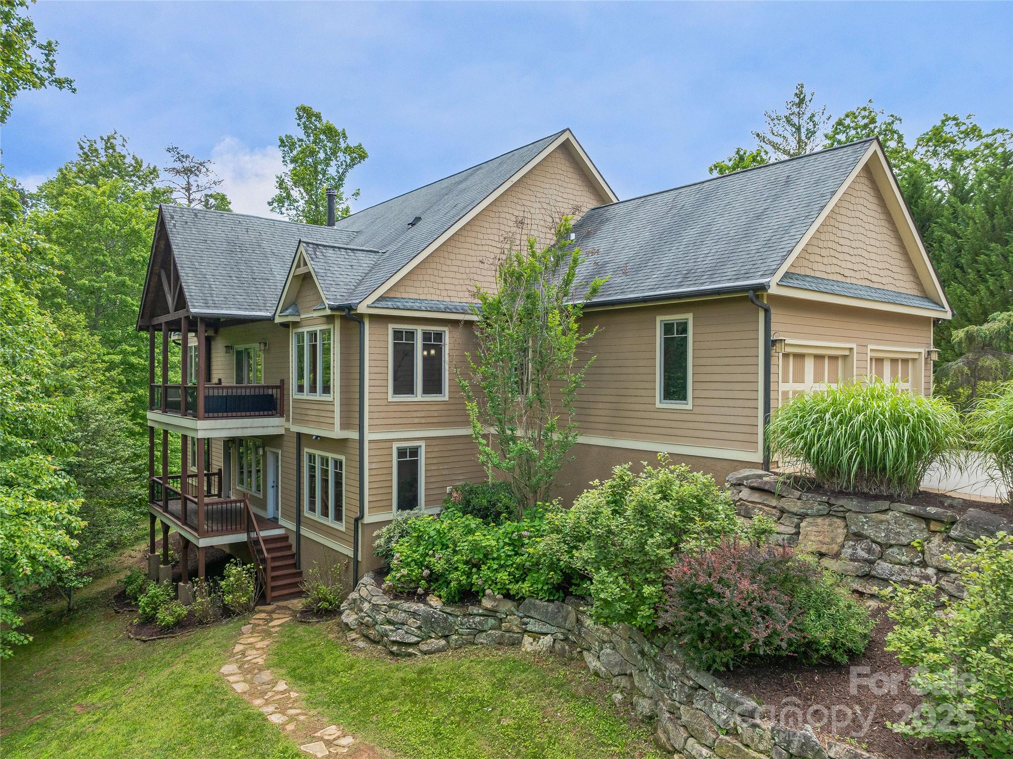 14 Sweet Gum Hill