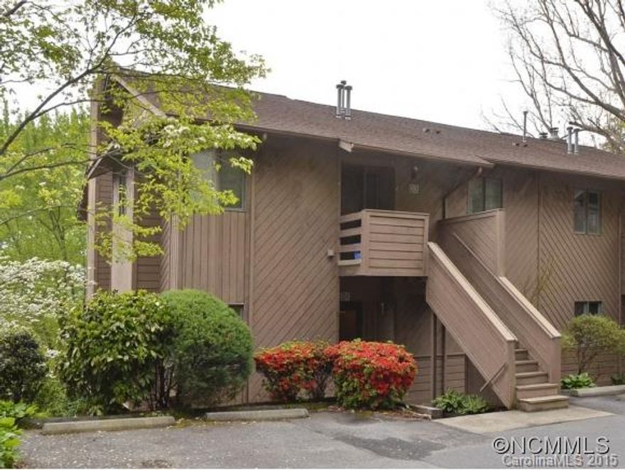 Beautiful, spacious, with $26K + updates. Well-designed floor plan lives large! Eat-in kitchen, living/dining area, lovely glass atrium doors open to full deck from living room and master bedroom. Enjoy sunsets while relaxing on porch swing. True mountain ambiance with pool, clubhouse and tennis. Don't wait! Ready for Immediate Occupancy. SEE ATTACHMENTS FOR COMPLETE LIST OF UPDATES.