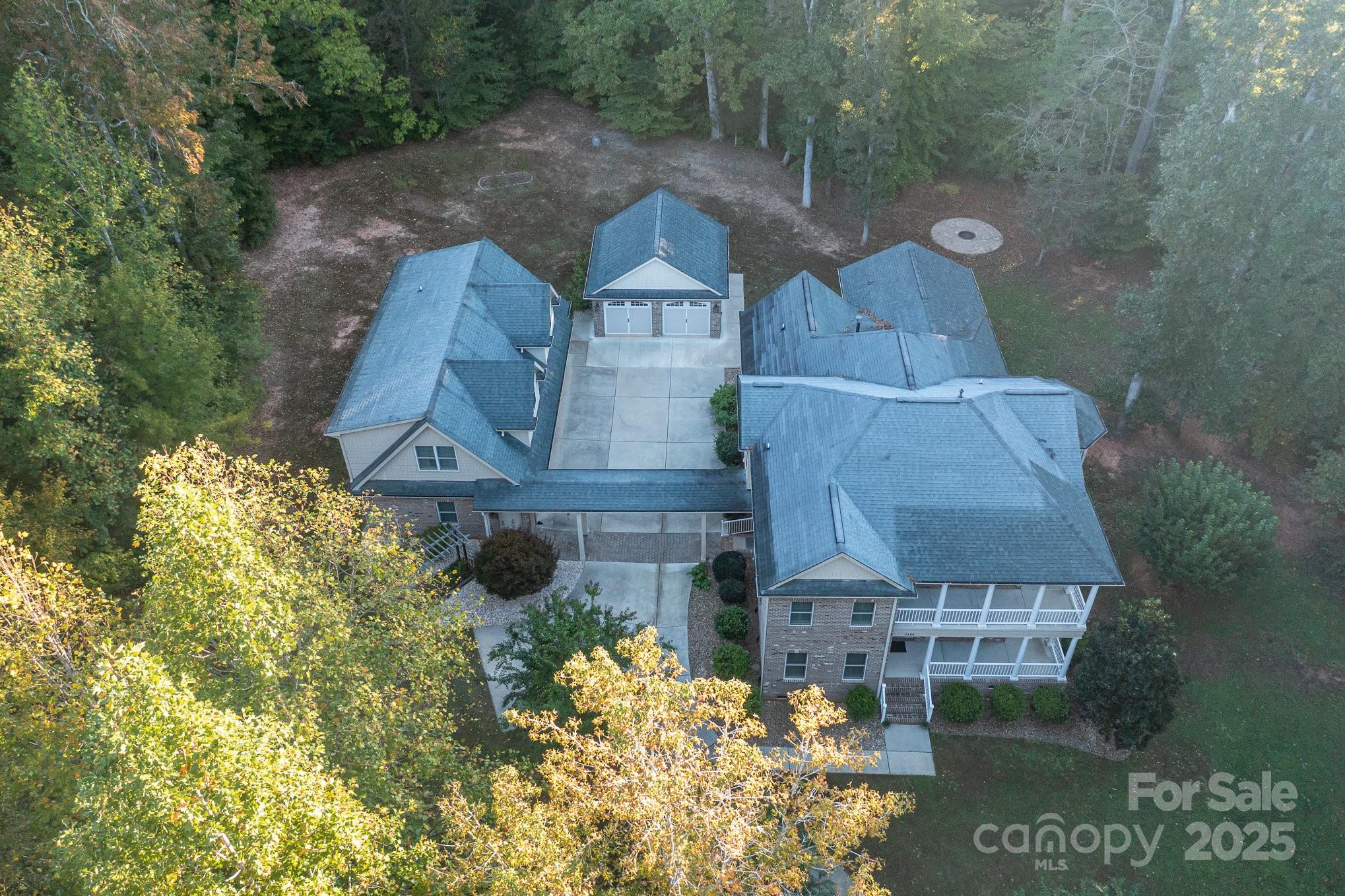 5888 Hidden Oaks Lane