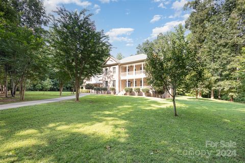 A home in Clover