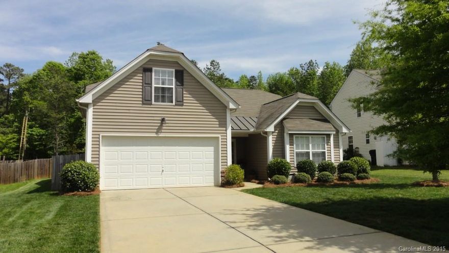 Well maintained Ranch home w/Bonus Rm over garage. Kitchen features: Granite Countertops, SS Appliances, Tile Backsplash, & tons of Cabinet space. Gas Fireplace in Great Rm. Owner's Suite w/walk-in closet & Private Bath w/Dual Sinks, separate tub/shower. Bonus Rm makes for a great Office or Additional Living Space. Screened in Patio w/vinyl windows overlooking Fully fenced back yard with trees & additional landscaping. Lower SC Taxes! Washer/Dryer & Refrigerator included with acceptable offer.