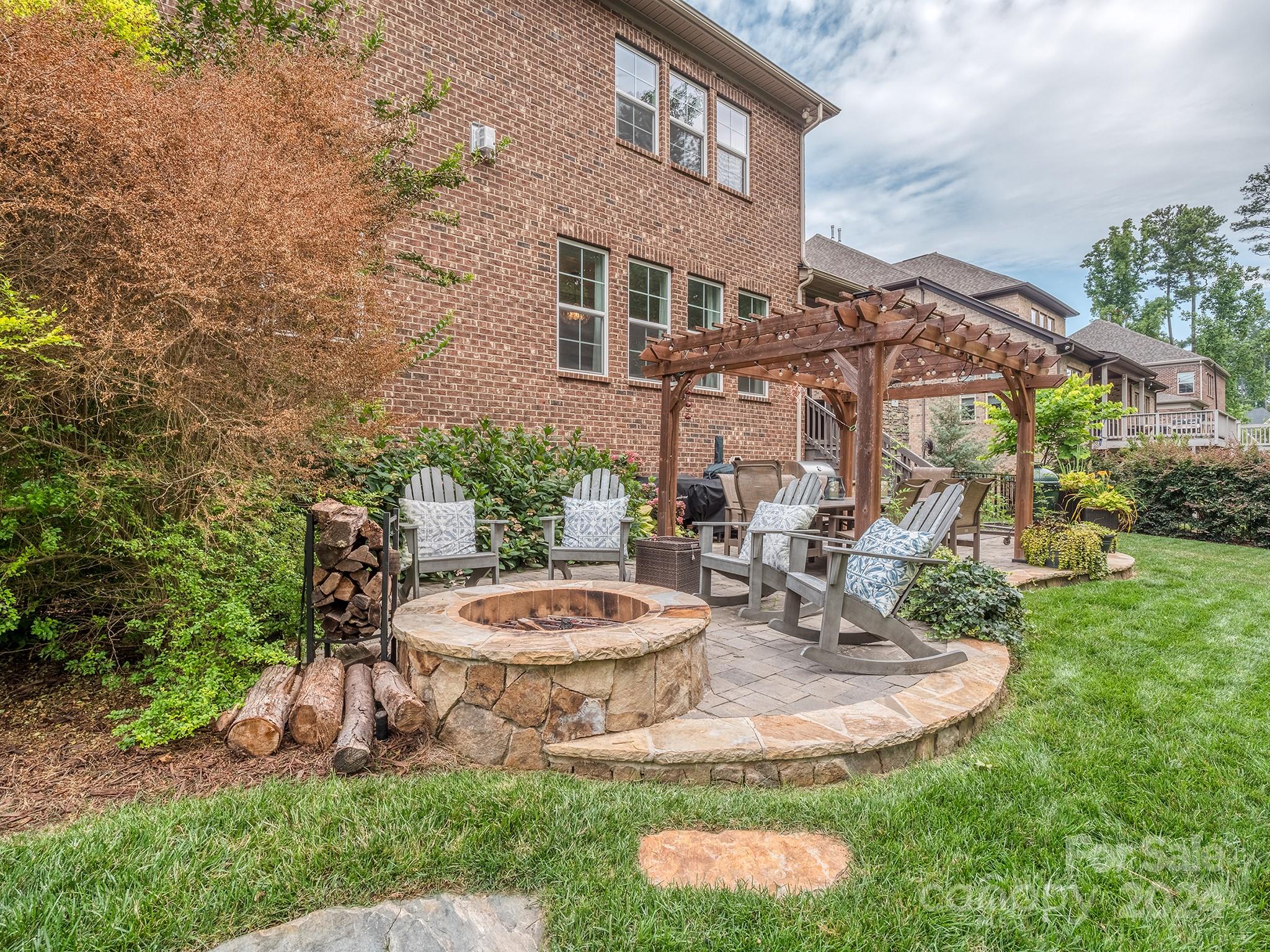 The Falls at Weddington - Residential