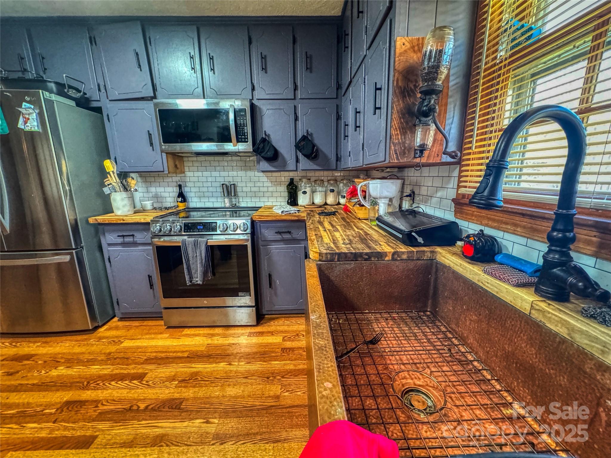 Davie Gardens - Residential