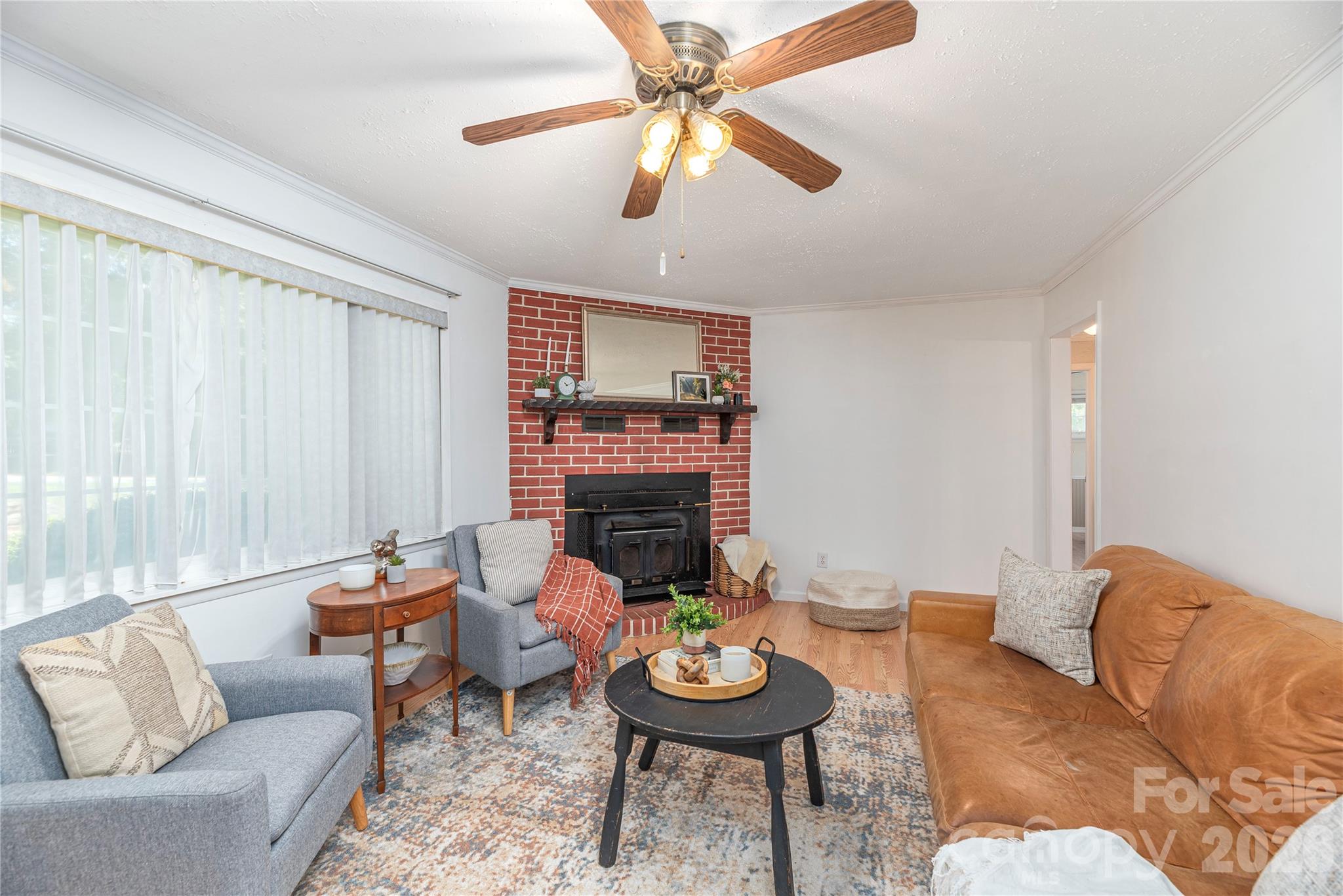 881 Mulberry Street