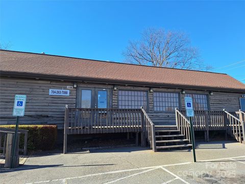 119 N Main Street Stanley NC 28164