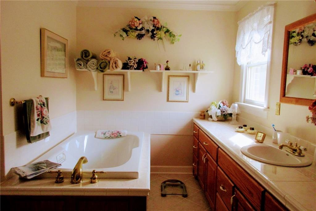 Moores Ferry - Residential