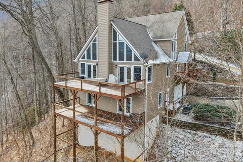 Photo of 208 Buckeye Road, Maggie Valley, NC 28751 (MLS # 4372211)