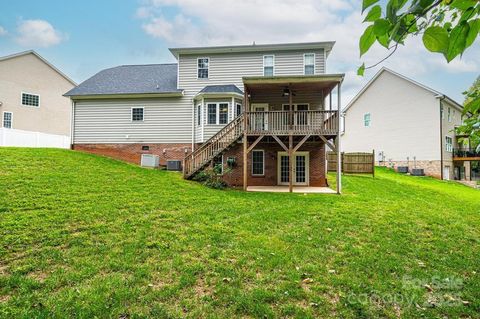 A home in Hickory