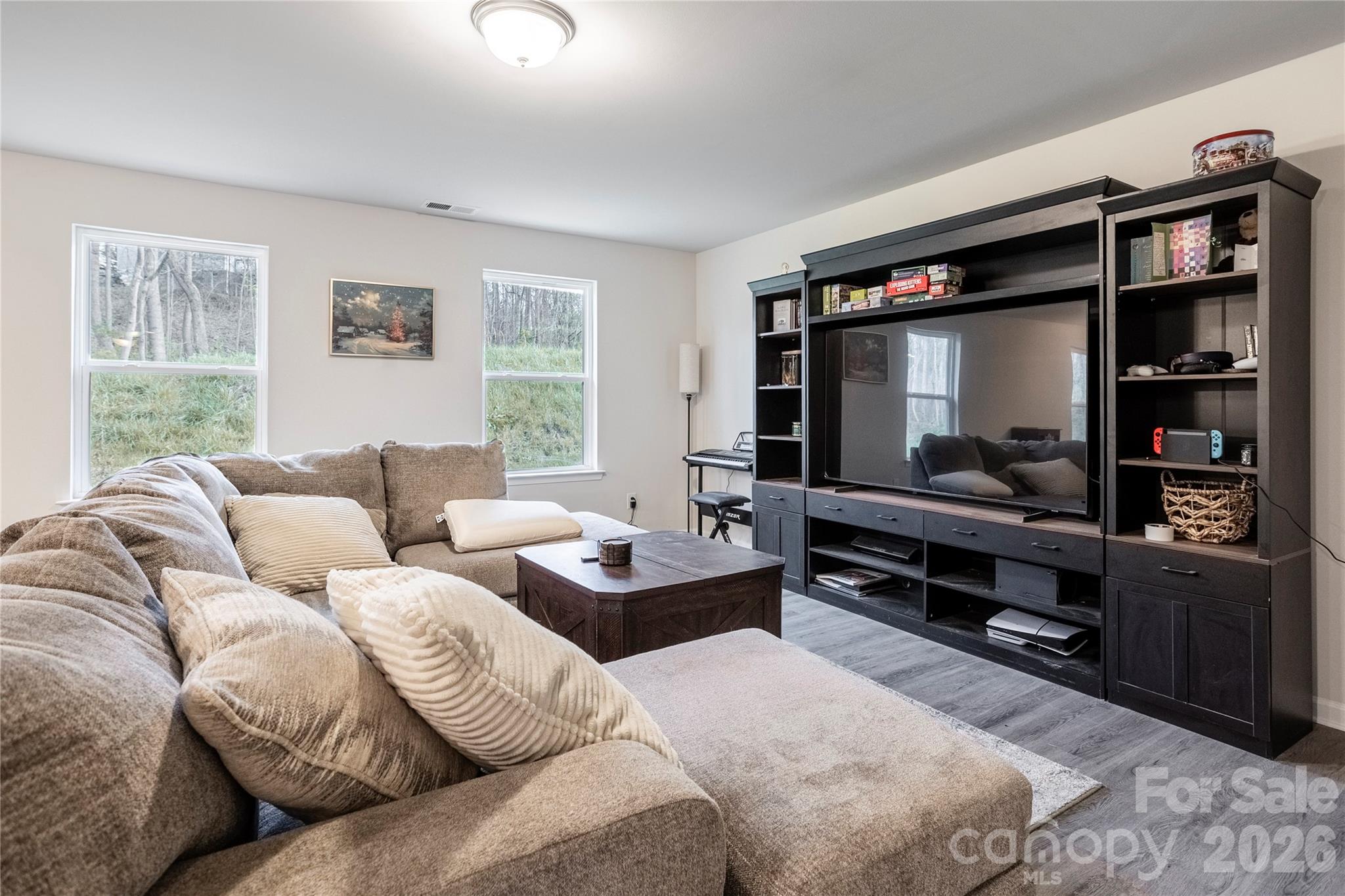 Kings Pointe - Residential