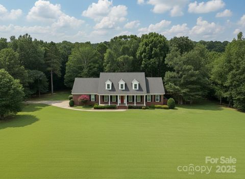 Photo of 62 Will Evans Road, Jefferson, SC 29718 (MLS # 4308677)