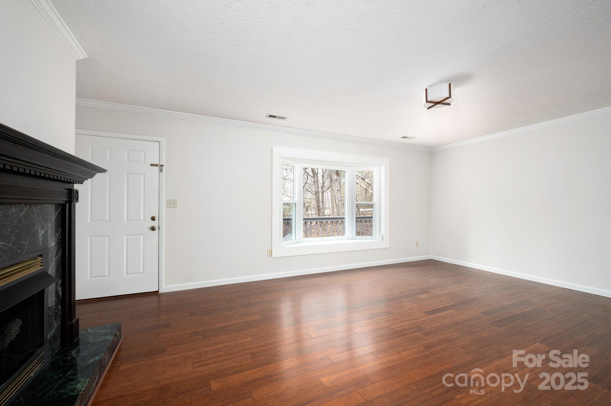 Pinecrest - Residential