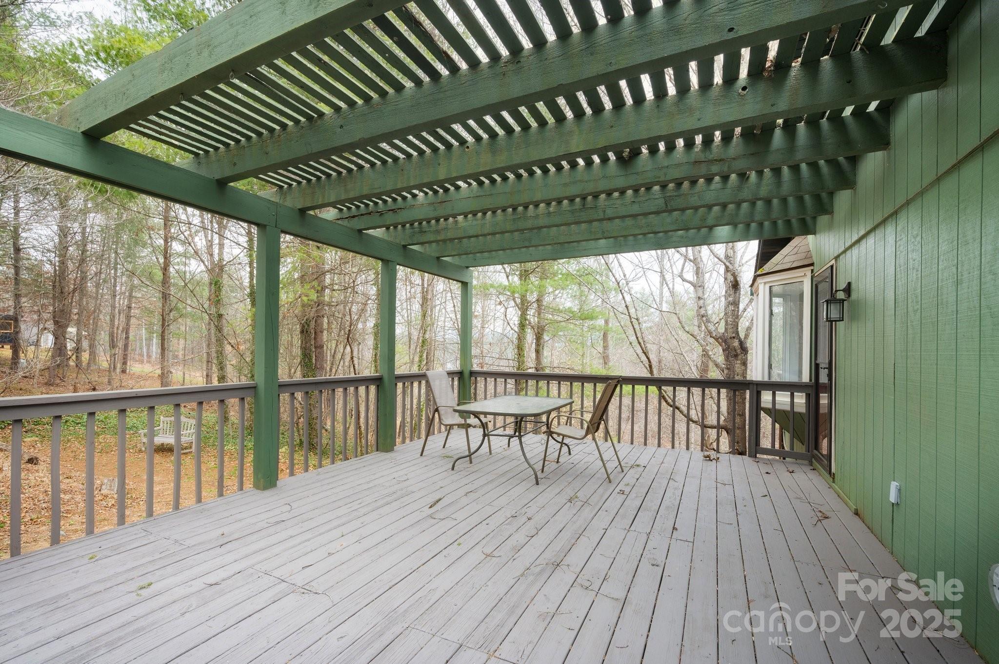 Pinecrest - Residential