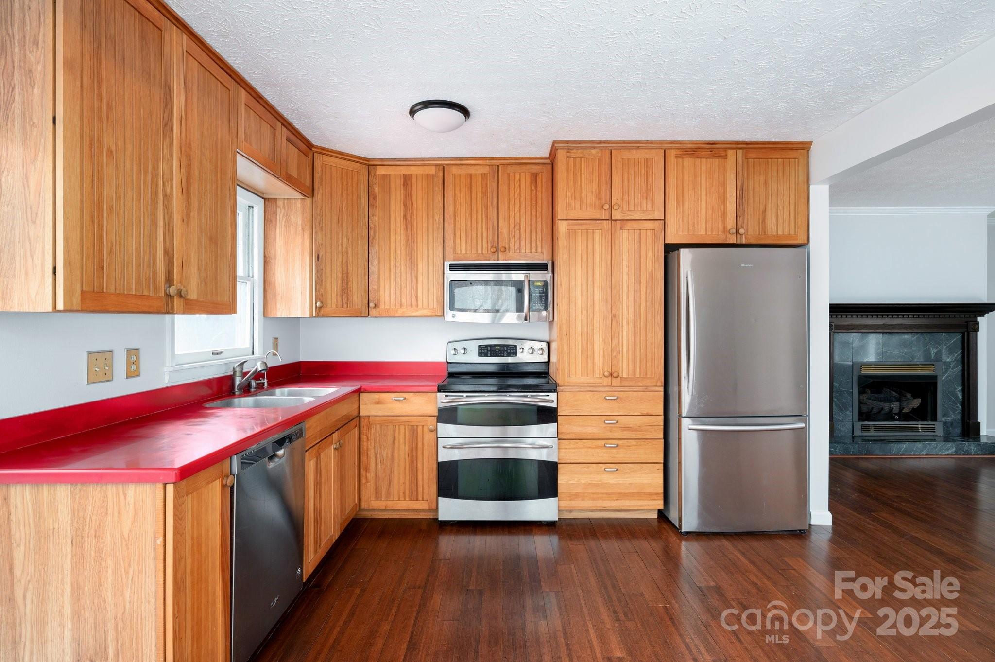 Pinecrest - Residential