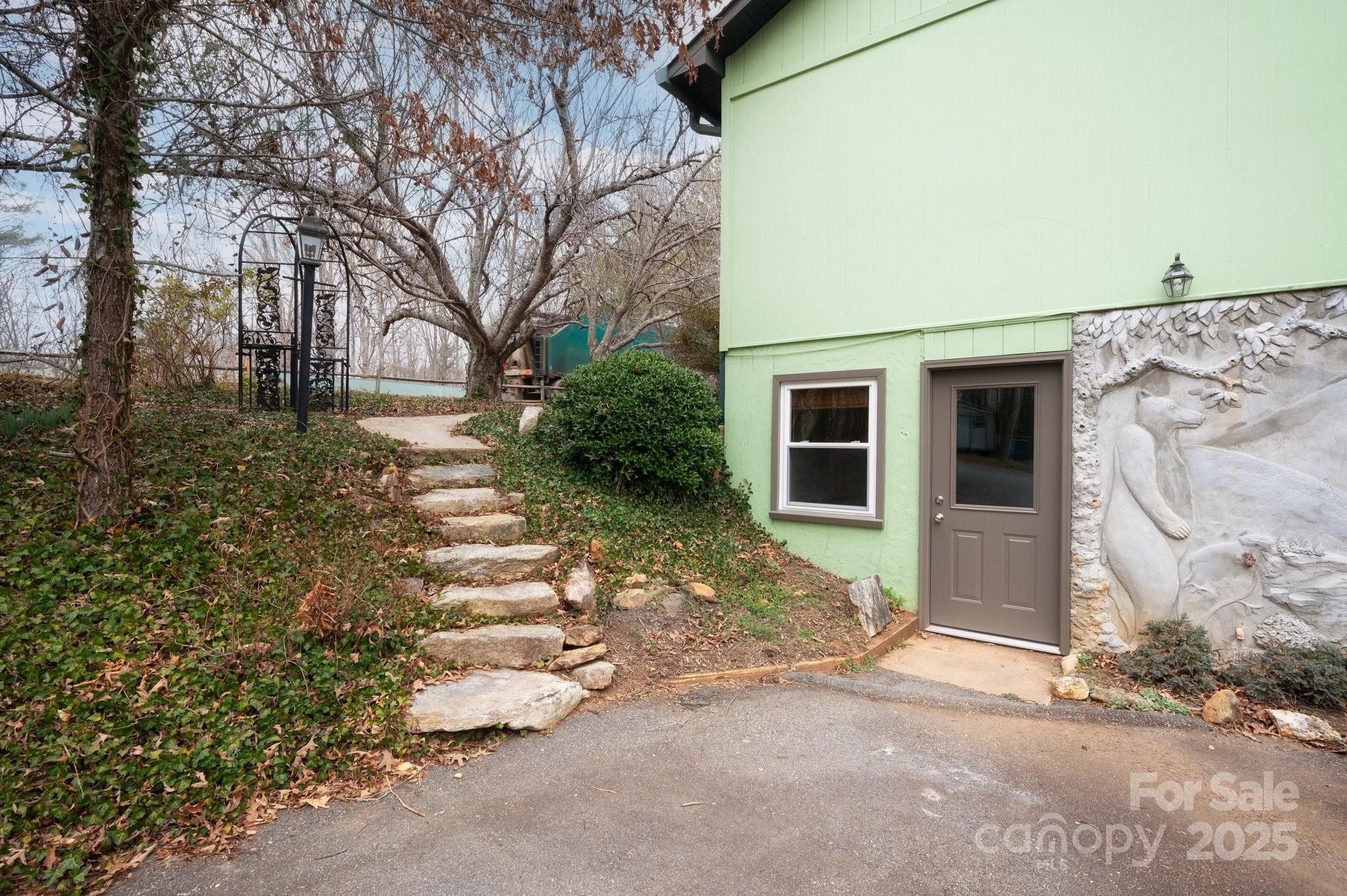 Pinecrest - Residential