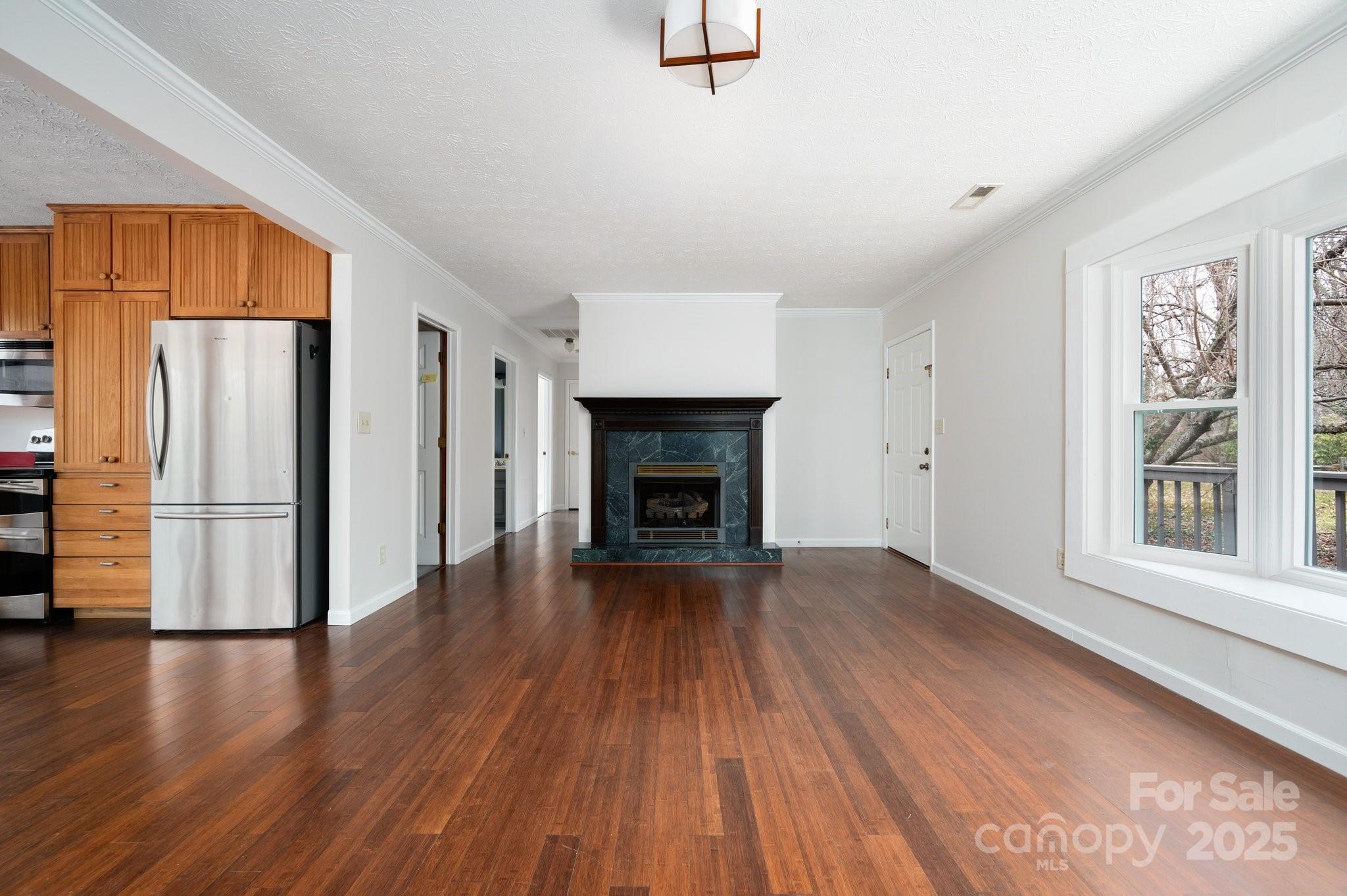 Pinecrest - Residential