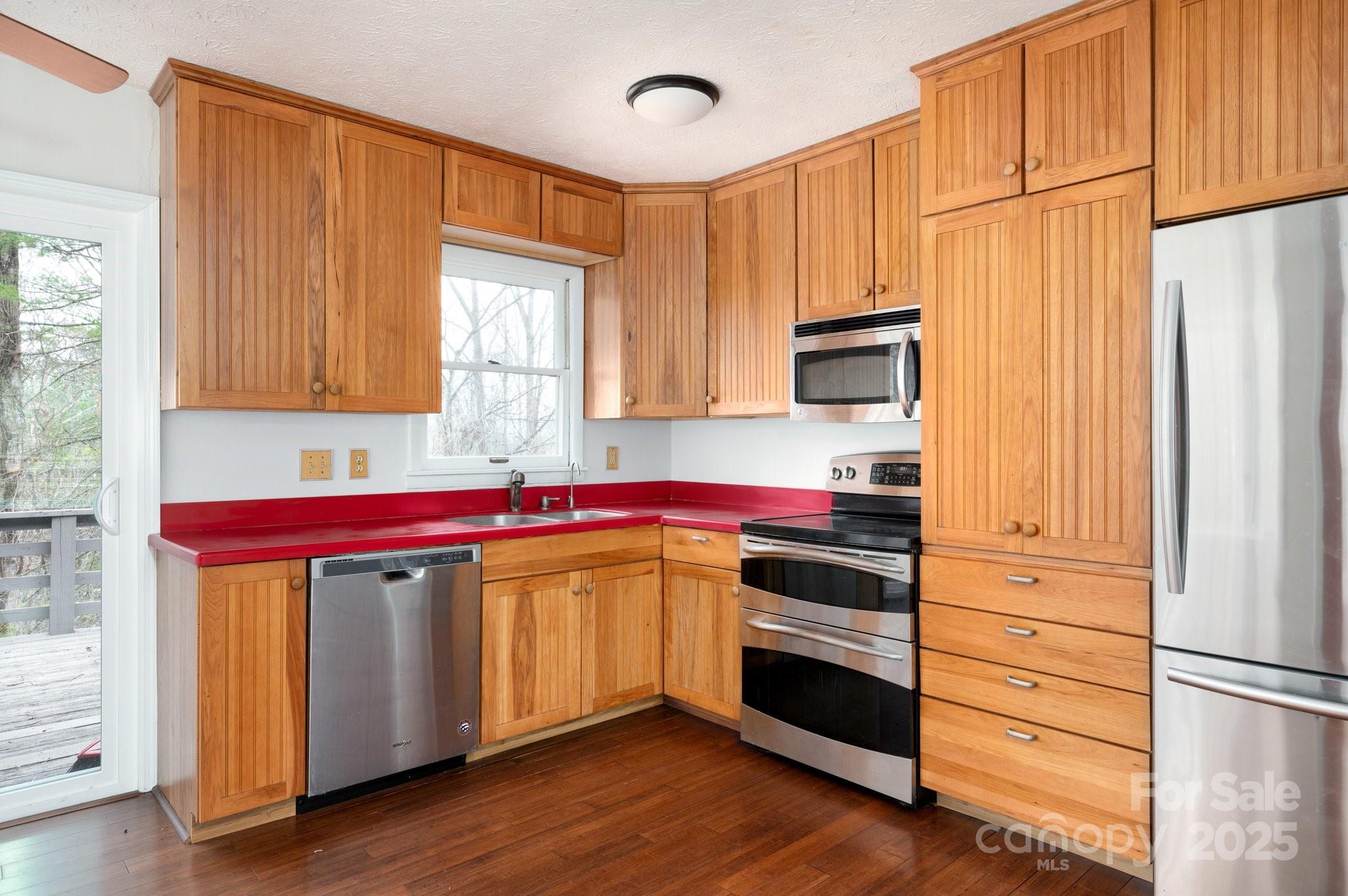 Pinecrest - Residential