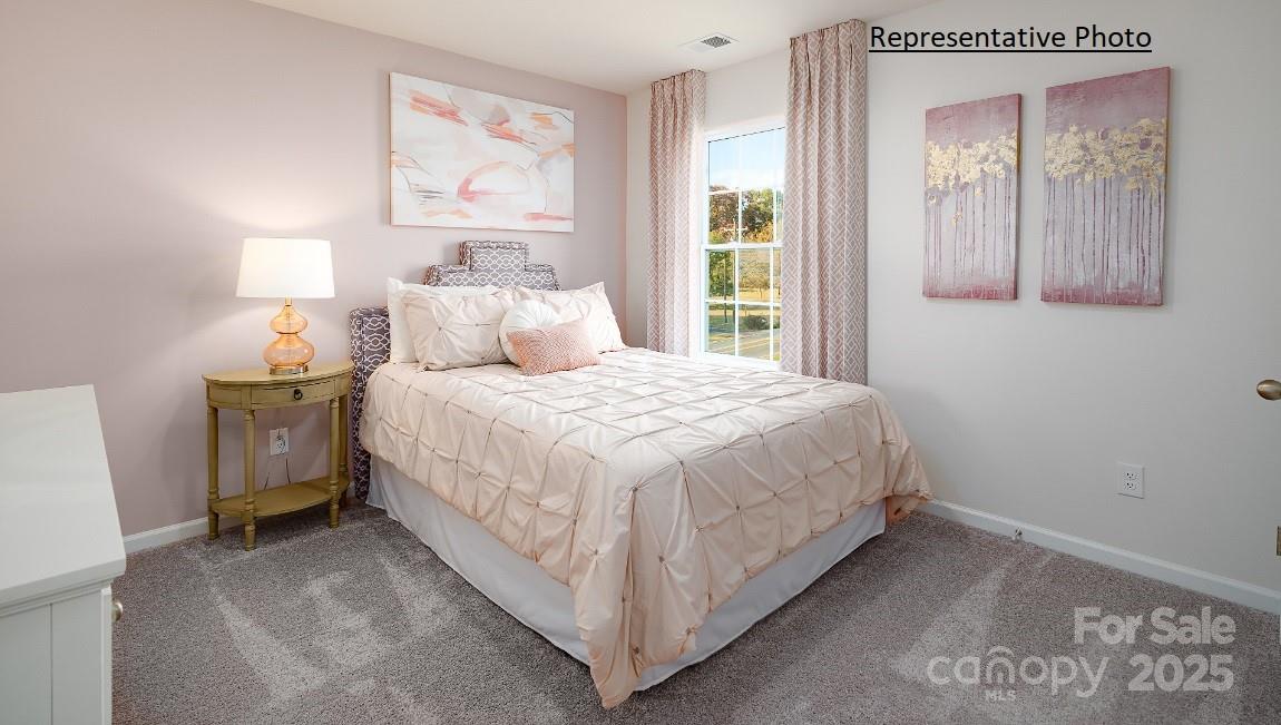 The Hamptons at Hickory - Residential