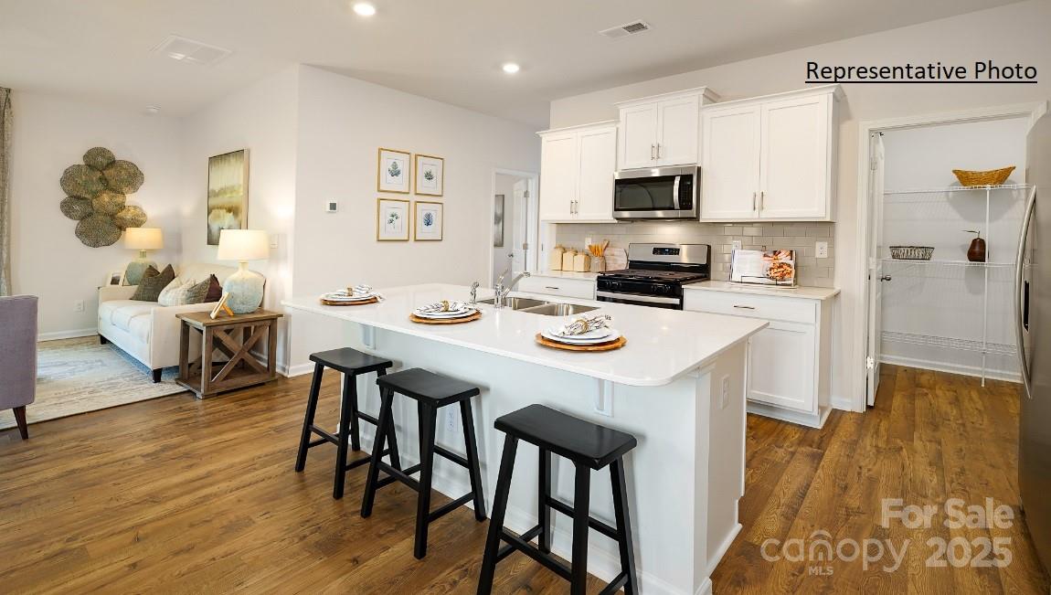 The Hamptons at Hickory - Residential