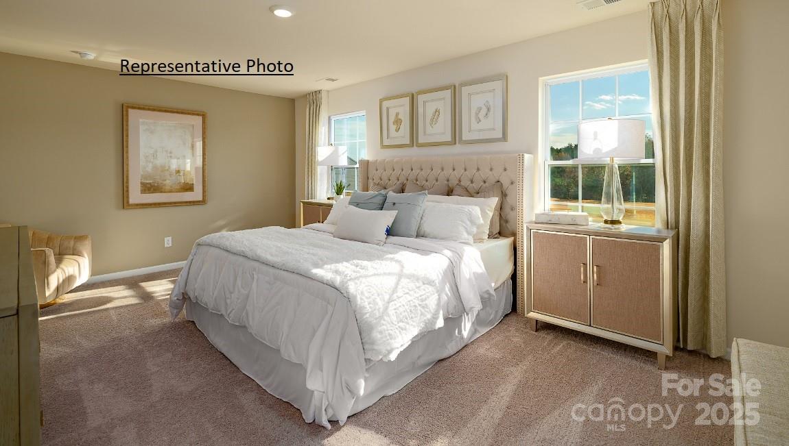 The Hamptons at Hickory - Residential