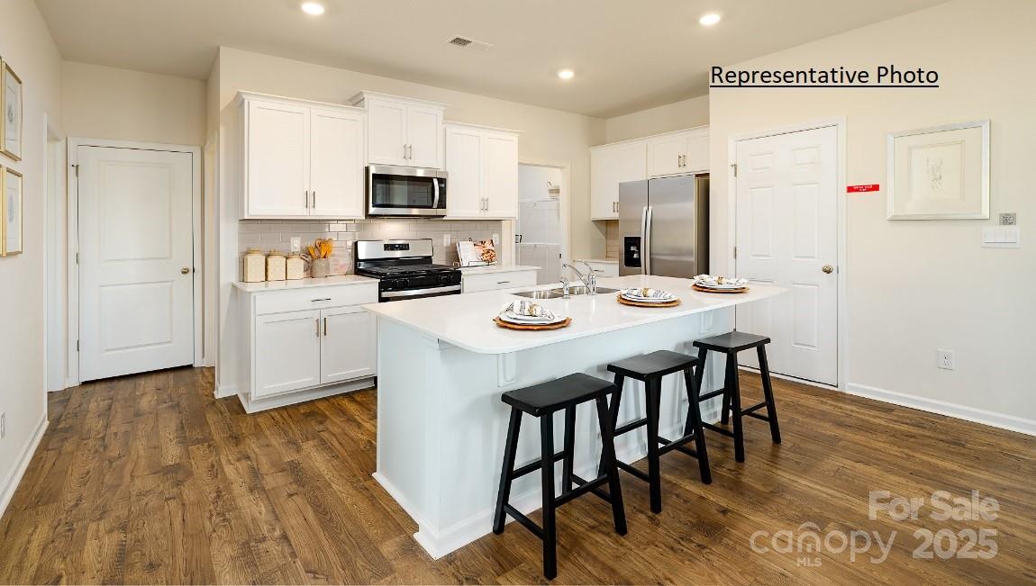 The Hamptons at Hickory - Residential
