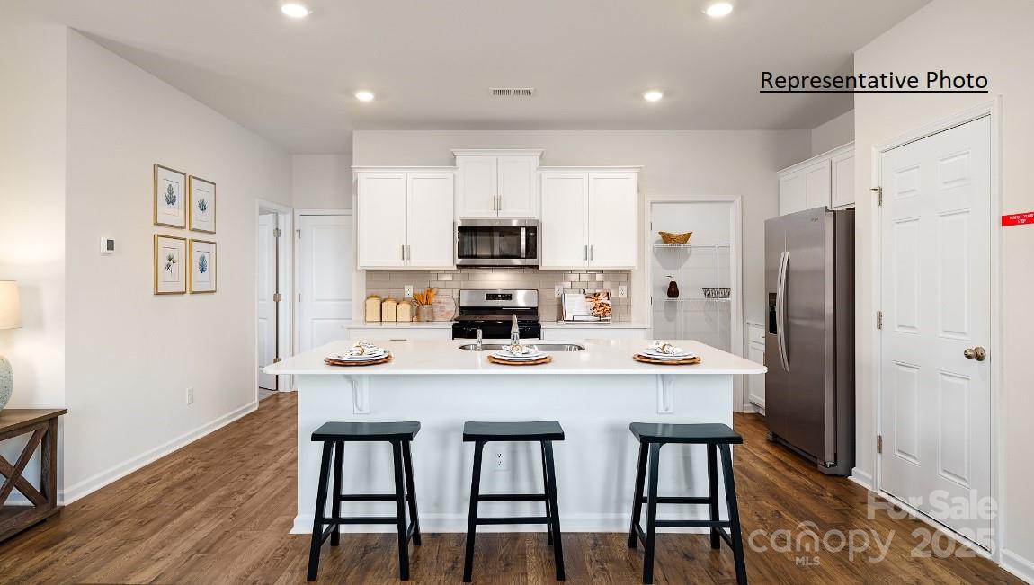 The Hamptons at Hickory - Residential