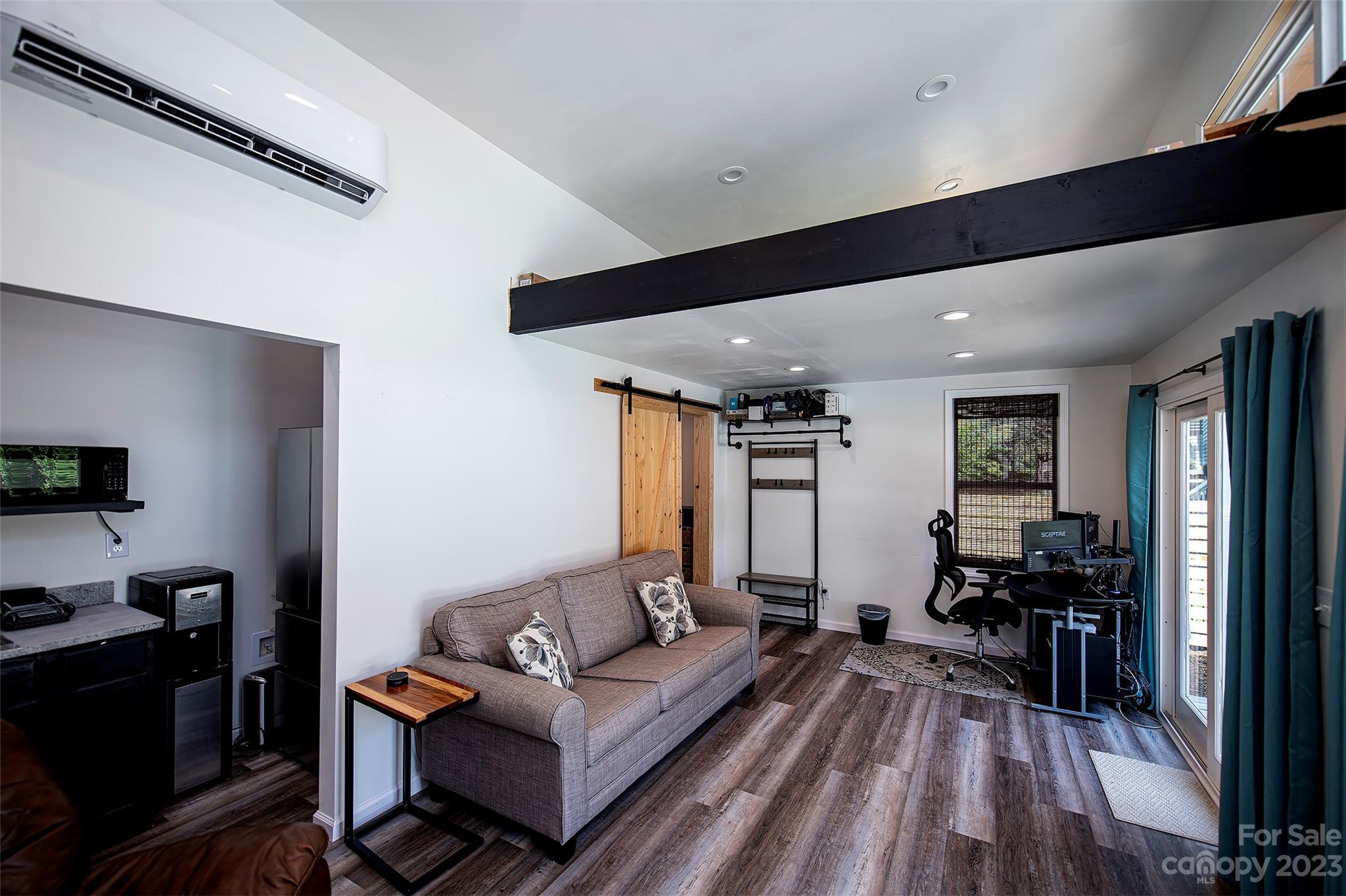 Lake Shore - Residential