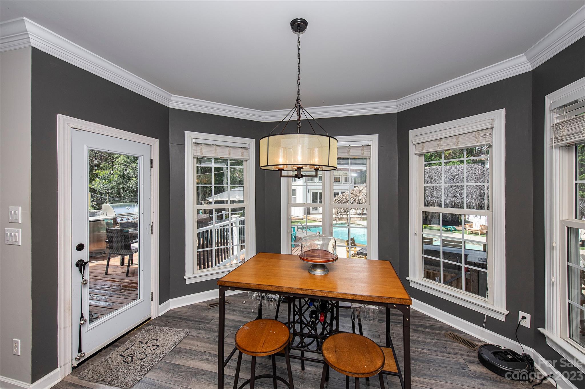 Lake Shore - Residential