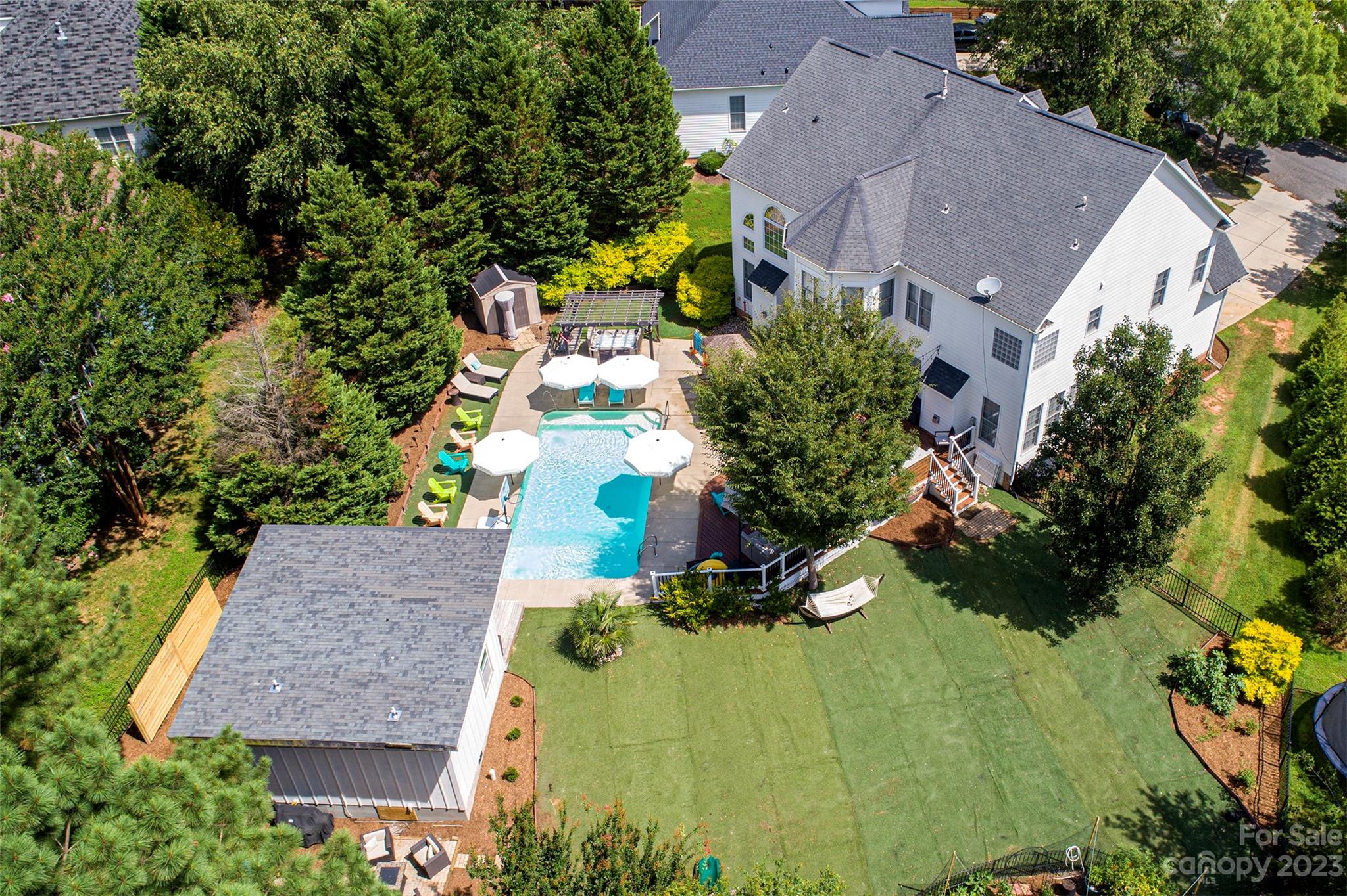 Lake Shore - Residential