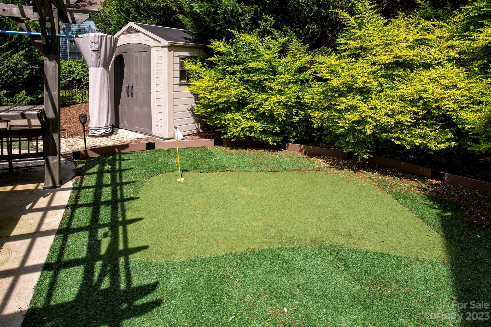 Lake Shore - Residential